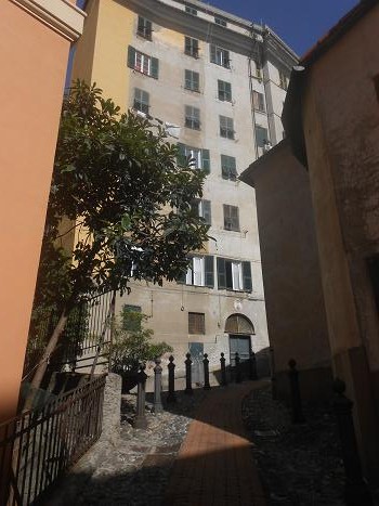 Salita a Santa Maria di Castello