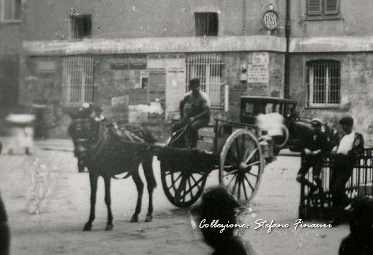 Piazza Pammatone (2)